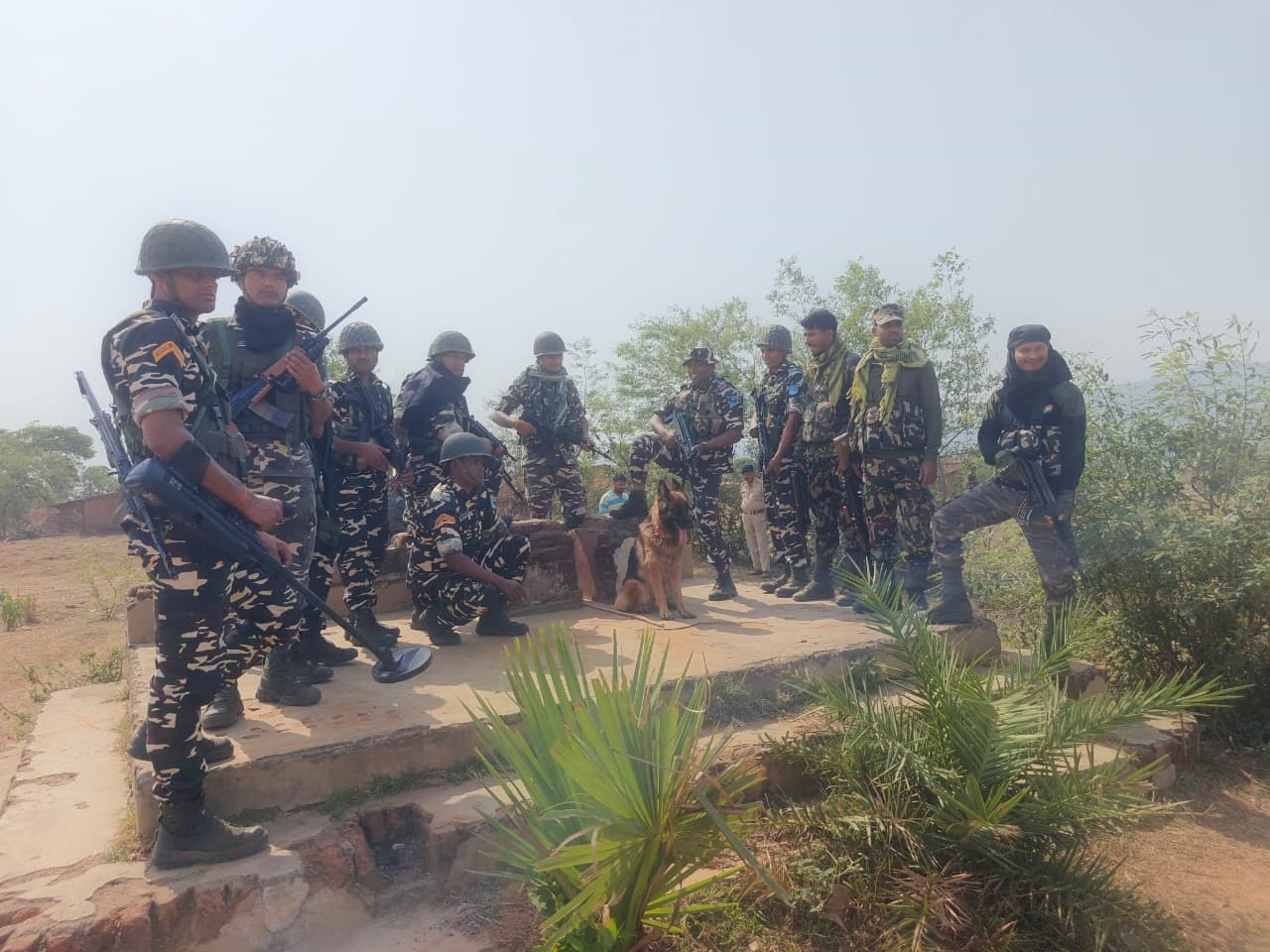 जमुई में नक्सलियों पर बड़ा प्रहार, रुझनिया में अवैध स्मारक ध्वस्त