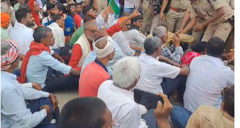बांकीपुर तो झांकी है, अभी तो पूरा हिन्दुस्तान बाकी है..पाटलिपुत्र टाउनशिप के विरोध में सड़क पर उतरे किसानों ने बड़े आंदोलन का किया ऐलान