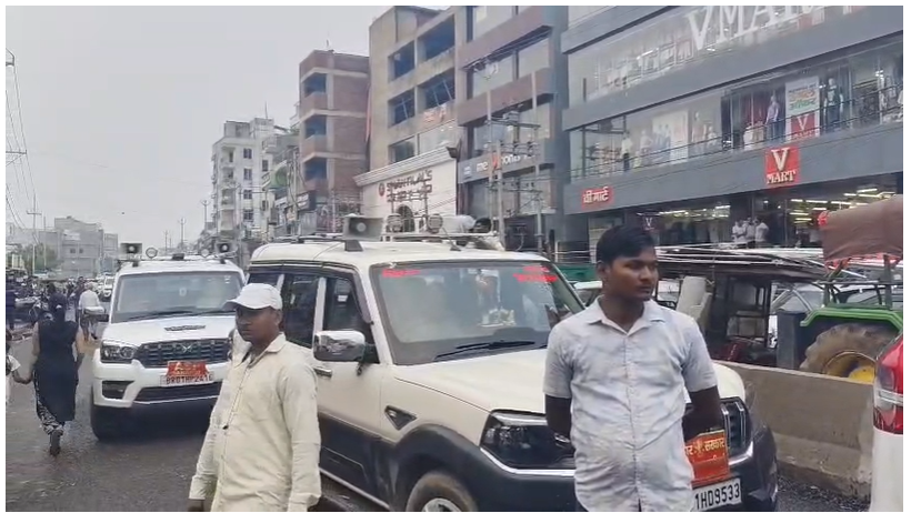 ड्राइवर ने की मालिक की हत्या: डेहरी EO विमल कुमार हत्याकांड के विरोध में पटना में अधिकारियों का प्रदर्शन, सरकार से सुरक्षा की मांग 