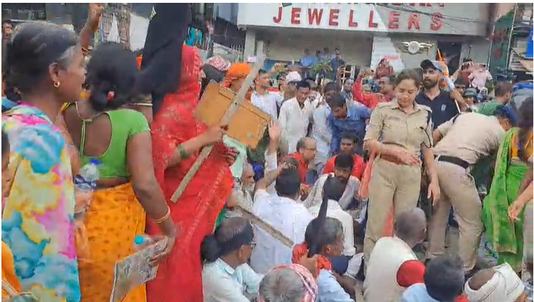 बांकीपुर तो झांकी है, अभी तो पूरा हिन्दुस्तान बाकी है..पाटलिपुत्र टाउनशिप के विरोध में सड़क पर उतरे किसानों ने बड़े आंदोलन का किया ऐलान