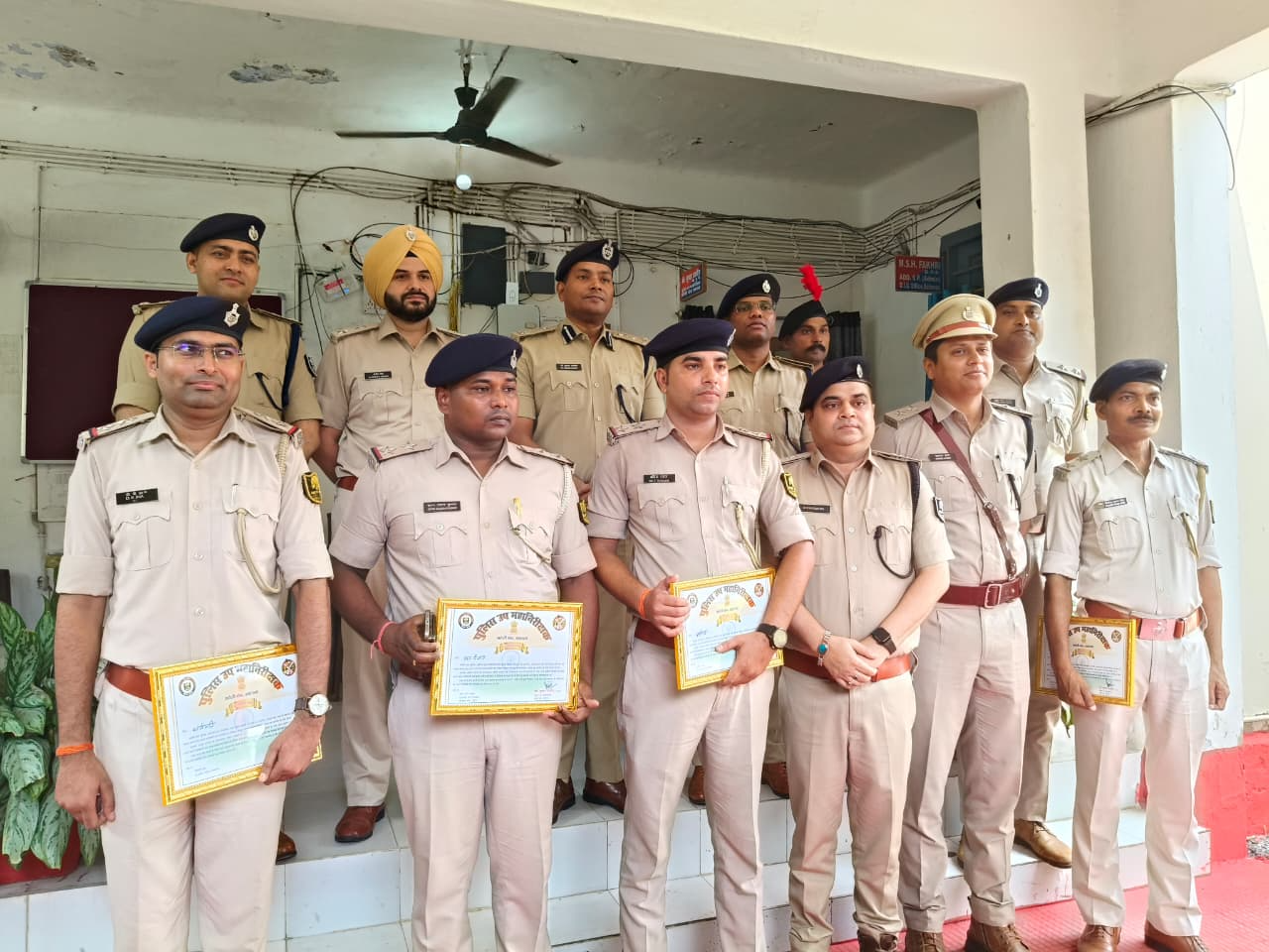 ‘नशा मुक्त कोशी’ अभियान में बड़ी सफलता, 57 हजार लीटर से अधिक अवैध शराब बरामद, 1,638 तस्कर गिरफ्तार, 16 अधिकारी सम्मानित