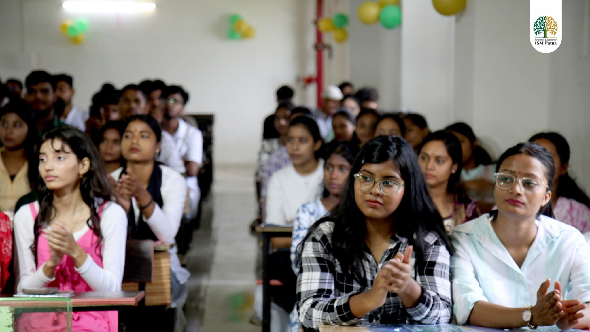 ISM पटना के ‘दीक्षारंभ-2026’ में BCA-MCA छात्रों का भव्य स्वागत, तकनीकी नेतृत्व और इनोवेशन पर जोर