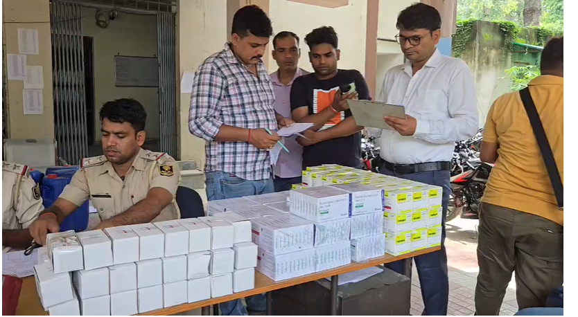 मोतिहारी में नशीले इंजेक्शनों की बड़ी खेप जब्त, दो तस्कर गिरफ्तार, नेपाल कनेक्शन का खुलासा