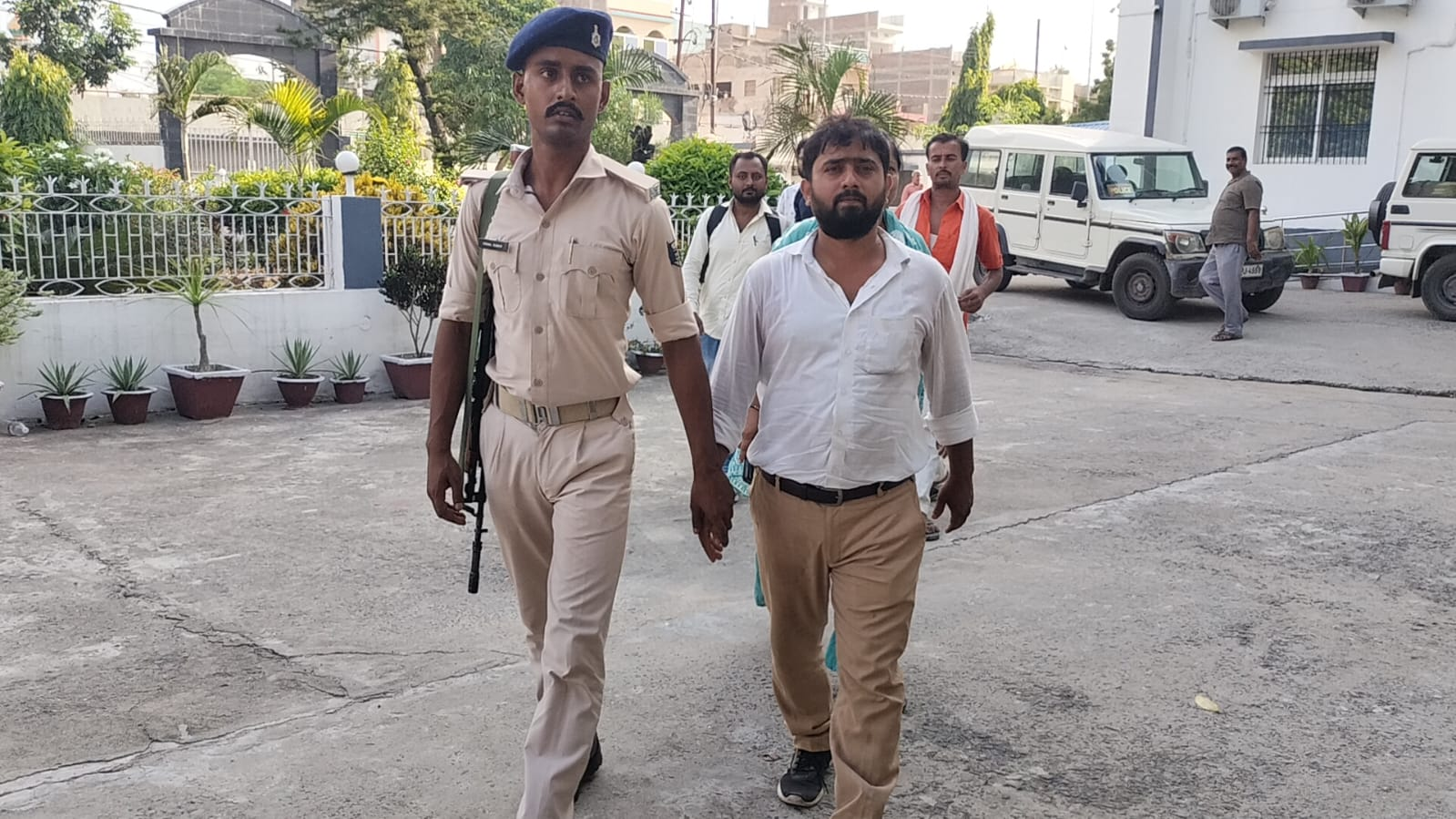 खगड़िया में मनरेगा पीओ और लेखापाल 45 हजार रुपये घूस लेते गिरफ्तार, निगरानी ब्यूरो की बड़ी कार्रवाई
