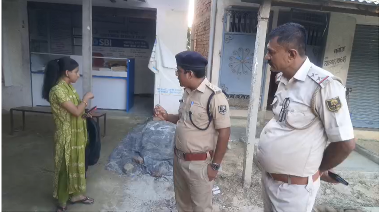 मधुबनी में सीएसपी से ₹2 लाख की लूट की कोशिश नाकाम, ग्रामीणों ने एक बदमाश को दबोचा