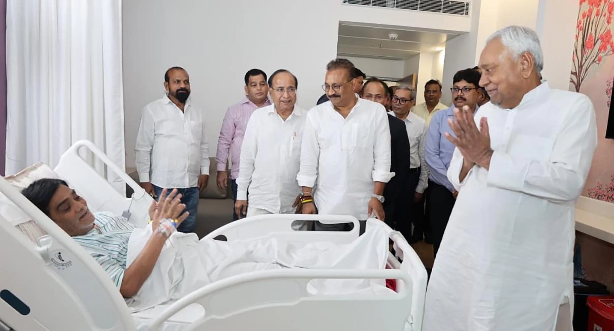 बिहार के सहकारिता मंत्री रामकृपाल यादव की तबीयत बिगड़ी, मेदांता में मिलने पहुंचे नीतीश कुमार