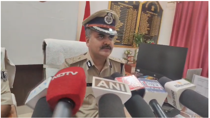  हाईकोर्ट के एक आदेश ने बदल दी पूरी जांच..16 दिन में वार्डन रिंकू कुमारी हत्याकांड का खुला सबसे बड़ा राज.. IG विकास वैभव ने कर दिया बेनकाब