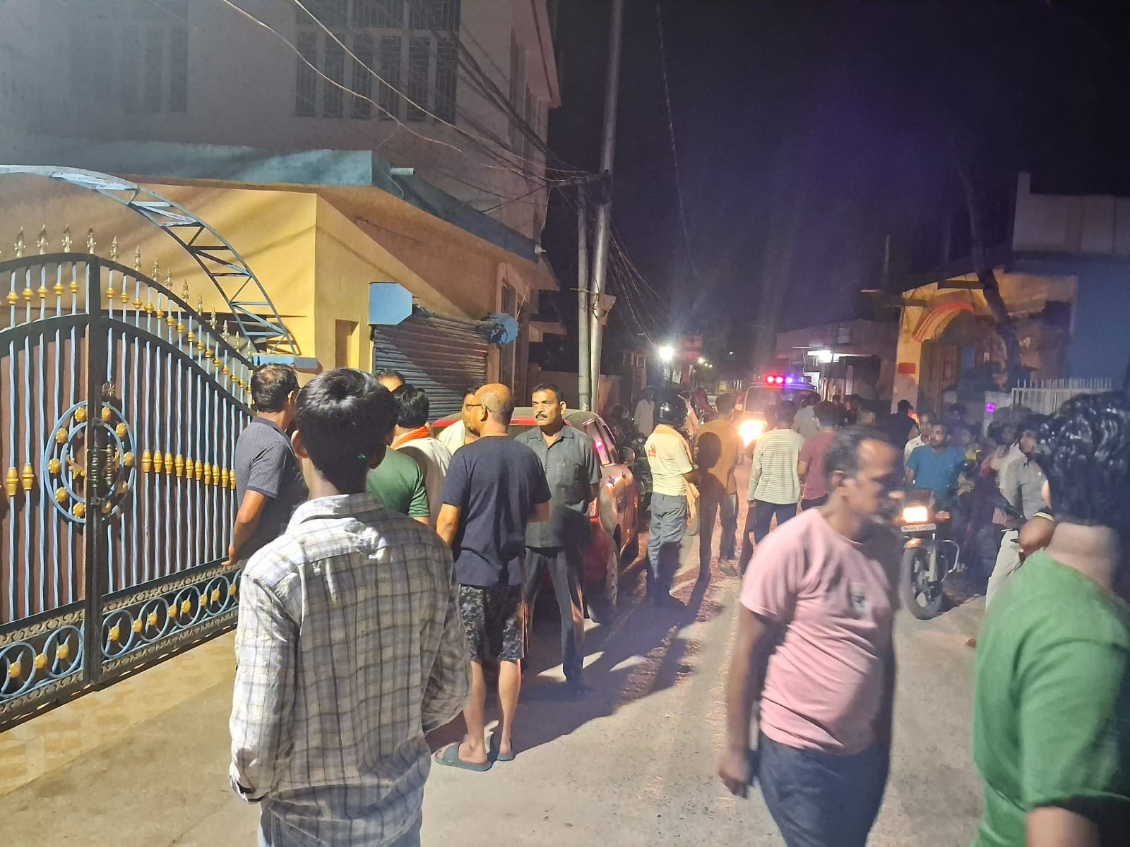 मुजफ्फरपुर में डबल मर्डर से सनसनी, रिटायर्ड बैंक कर्मी और पत्नी की घर में घुसकर हत्या