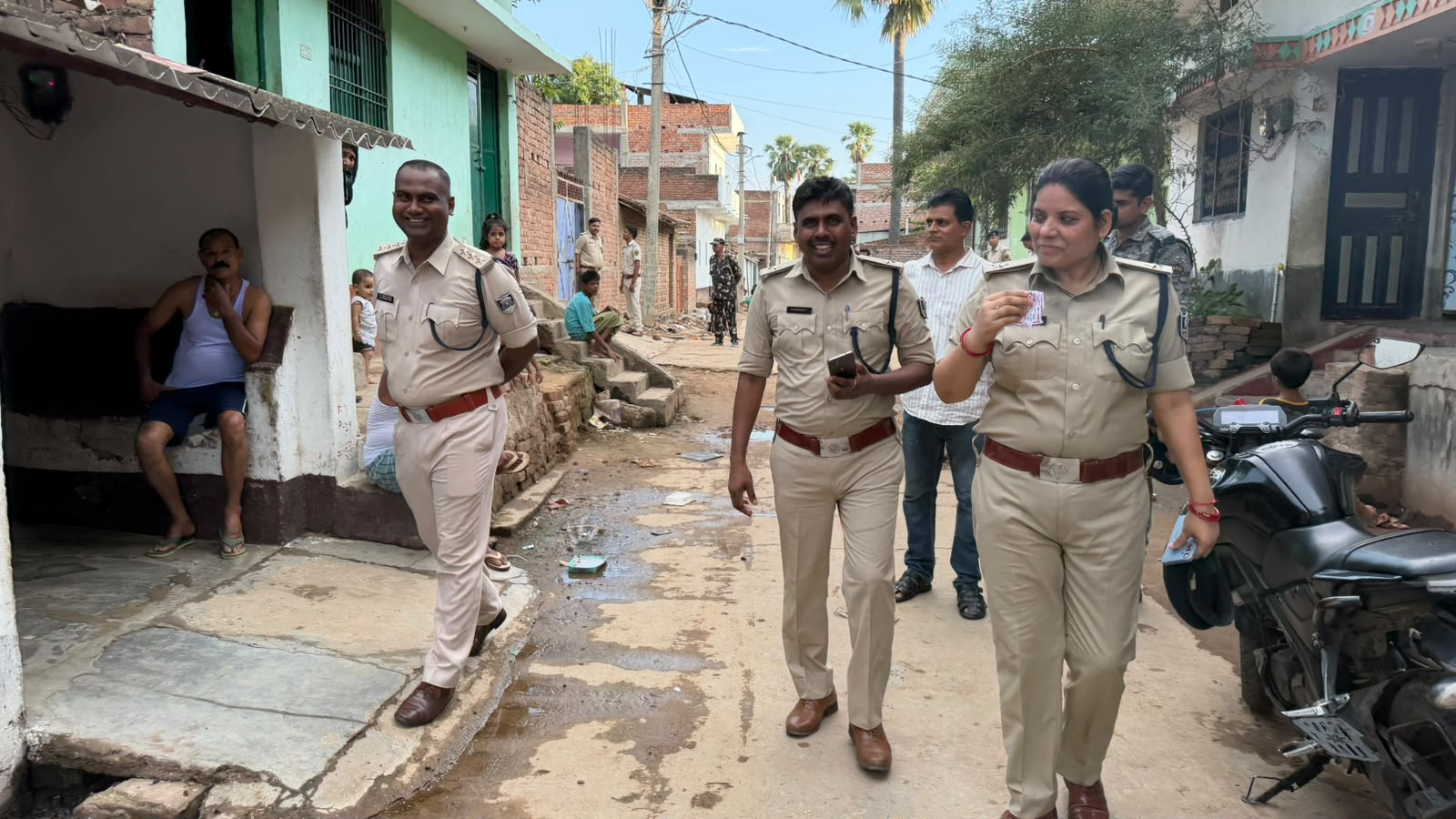 ऑपरेशन 'नया सवेरा 3.0' के तहत अरवल में बड़ी कार्रवाई, 14 लड़कियों का रेस्क्यू, आर्केस्ट्रा संचालक गिरफ्तार