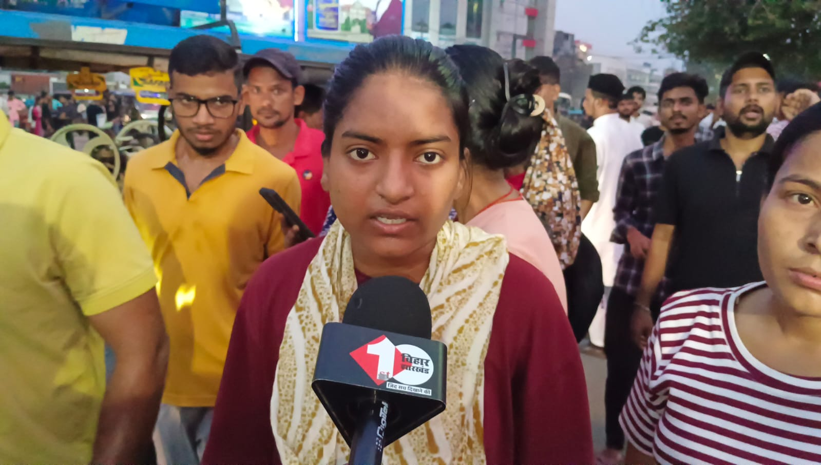रौशन आनंद की रिहाई को लेकर पटना में छात्रों का उग्र प्रदर्शन, खान सर की गिरफ्तारी की मांग