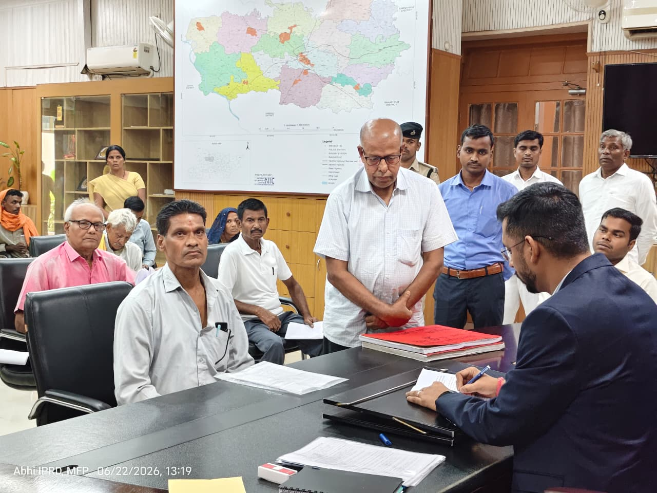 कुमार गौरव ने संभाली मुजफ्फरपुर डीएम की जिम्मेदारी, जनकल्याण योजनाओं को अंतिम व्यक्ति तक पहुंचाने का लिया संकल्प