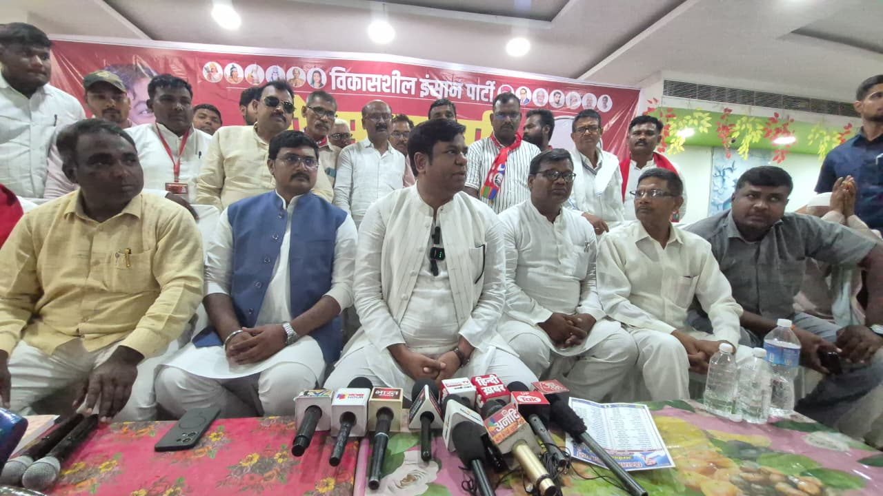 अम्बेडकरनगर पहुंचे सहनी, कहा..उत्तर प्रदेश में 101 दिन की संकल्प यात्रा निकालेगी वीआईपी, गांव-गांव गूंजेगी आरक्षण की मांग