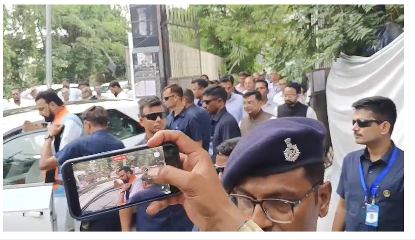 CM सम्राट चौधरी ने मिलर हाई स्कूल को लिया गोद, बनेंगे AI लैब और स्मार्ट क्लास, छात्रों में खुशी का माहौल 