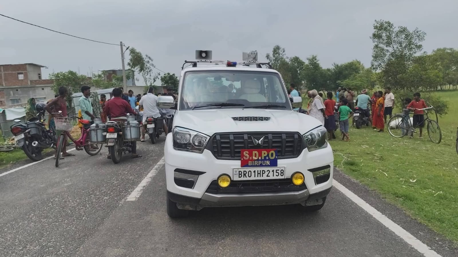 सुपौल में दिनदहाड़े ताबड़तोड़ फायरिंग, नाश्ते की दुकान पर युवक की गोली मारकर हत्या