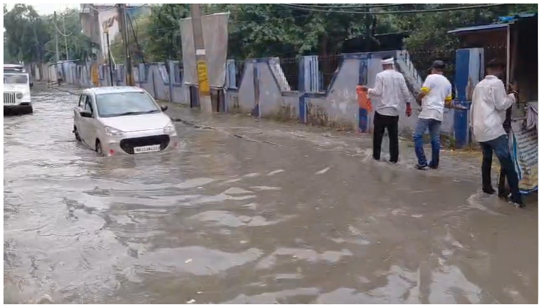 एक घंटे की बारिश में डूबा सासाराम सदर अस्पताल, ट्रॉमा सेंटर से ब्लड बैंक तक जलजमाव