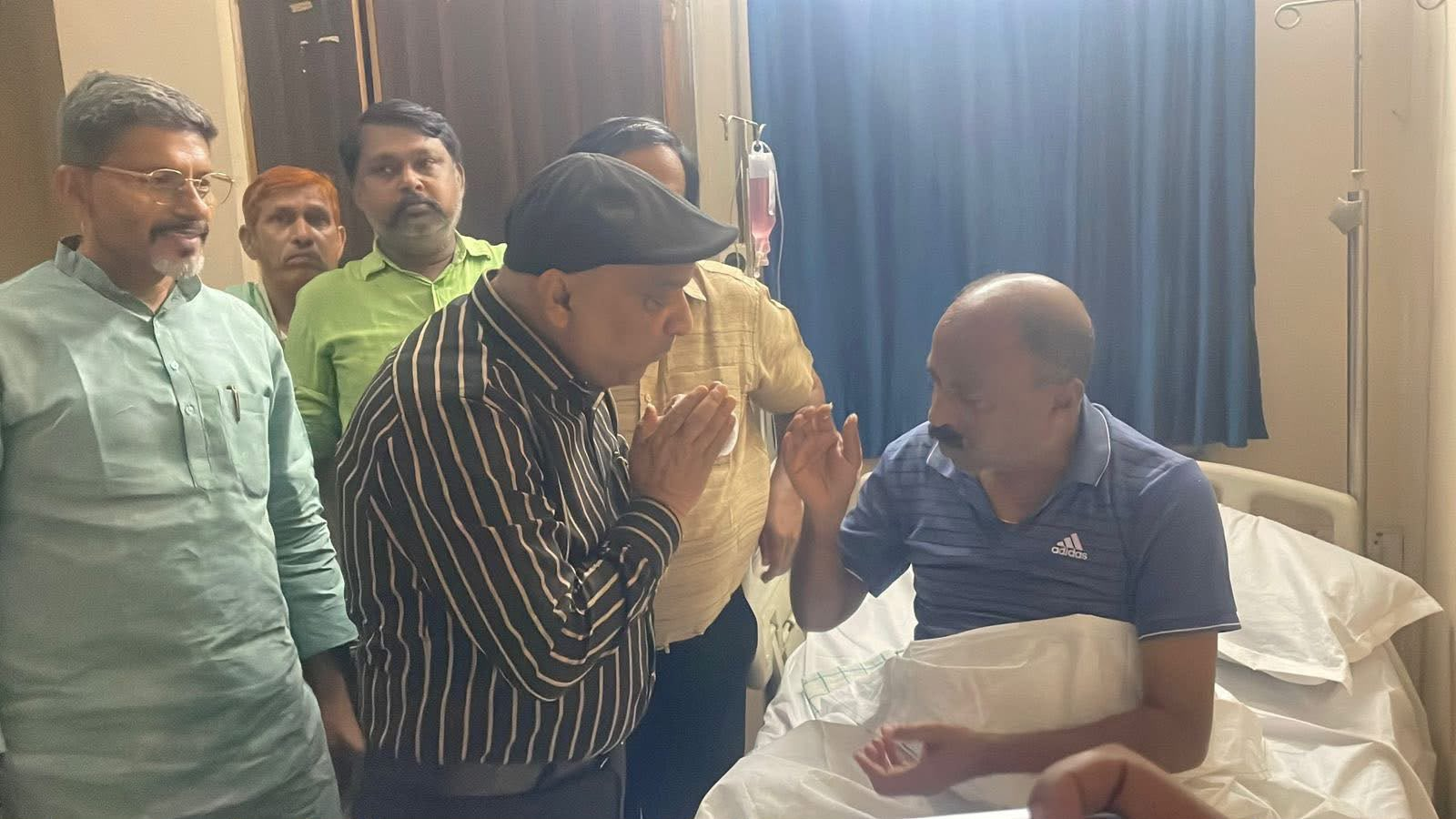 MLC टिकट विवाद के बाद बढ़ी नजदीकियां, शिवचंद्र राम से अस्पताल में मिलने पहुंचे सुनील सिंह