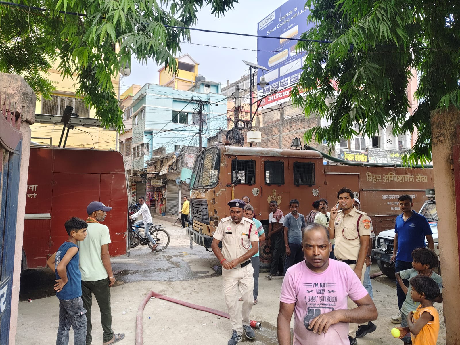 आरा के नवादा थाना परिसर में लगी आग, मालखाना में रखा सामान जलकर राख