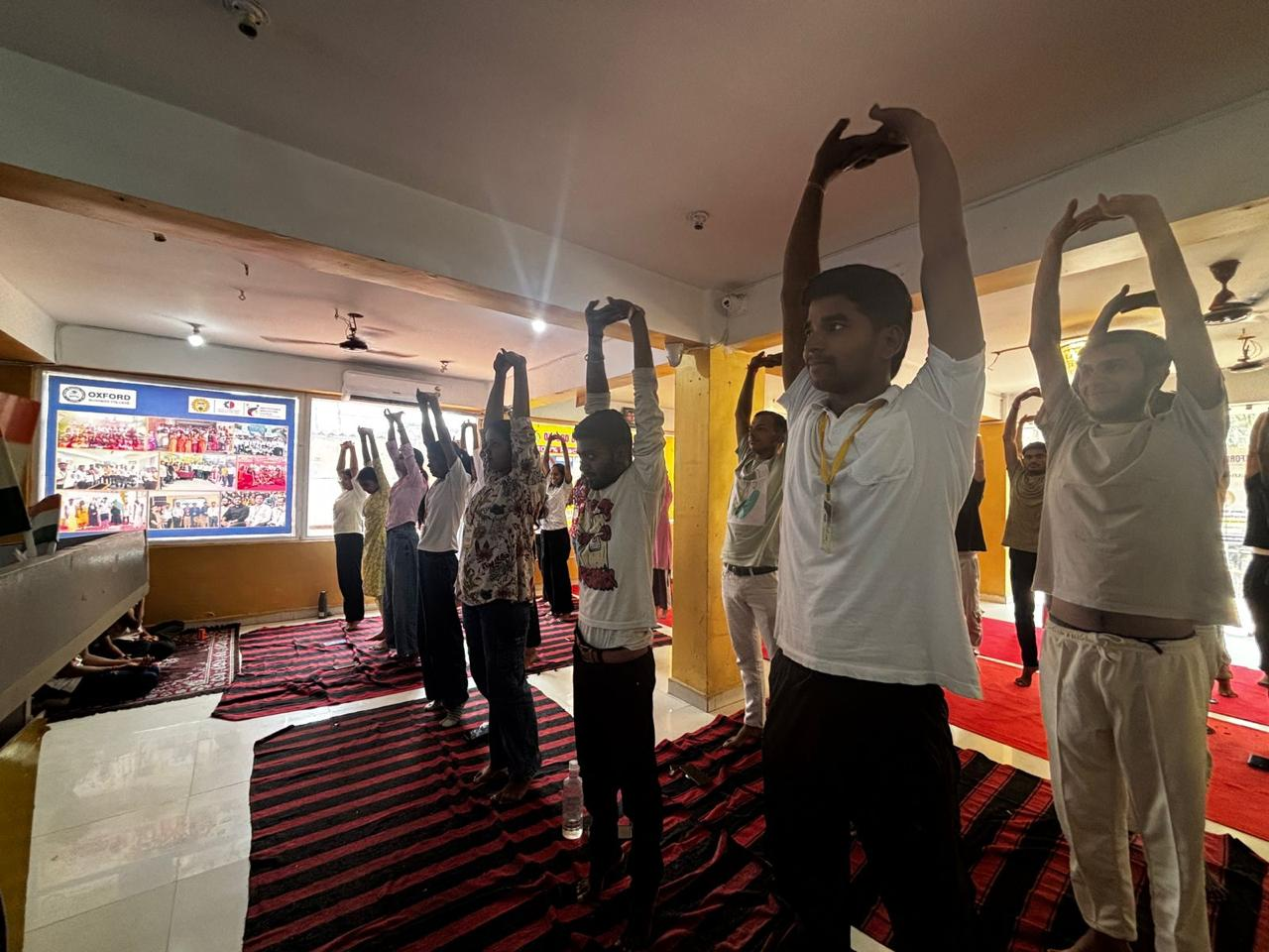 ऑक्सफोर्ड ग्रुप ऑफ इंस्टीट्यूशंस के पटना कैंपस में हर्षोल्लास और उत्साह के साथ मनाया गया अंतर्राष्ट्रीय योग दिवस