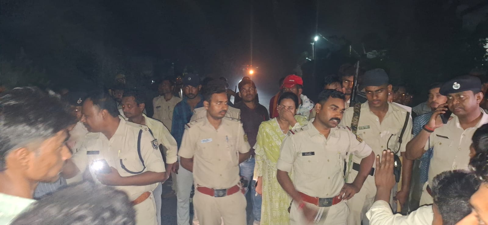 सुपौल में बेलगाम पिकअप ने बाइक सवार को रौंदा, पत्नी के लिए वट सावित्री पूजा का सामान लेकर जा रहा था ससुराल 
