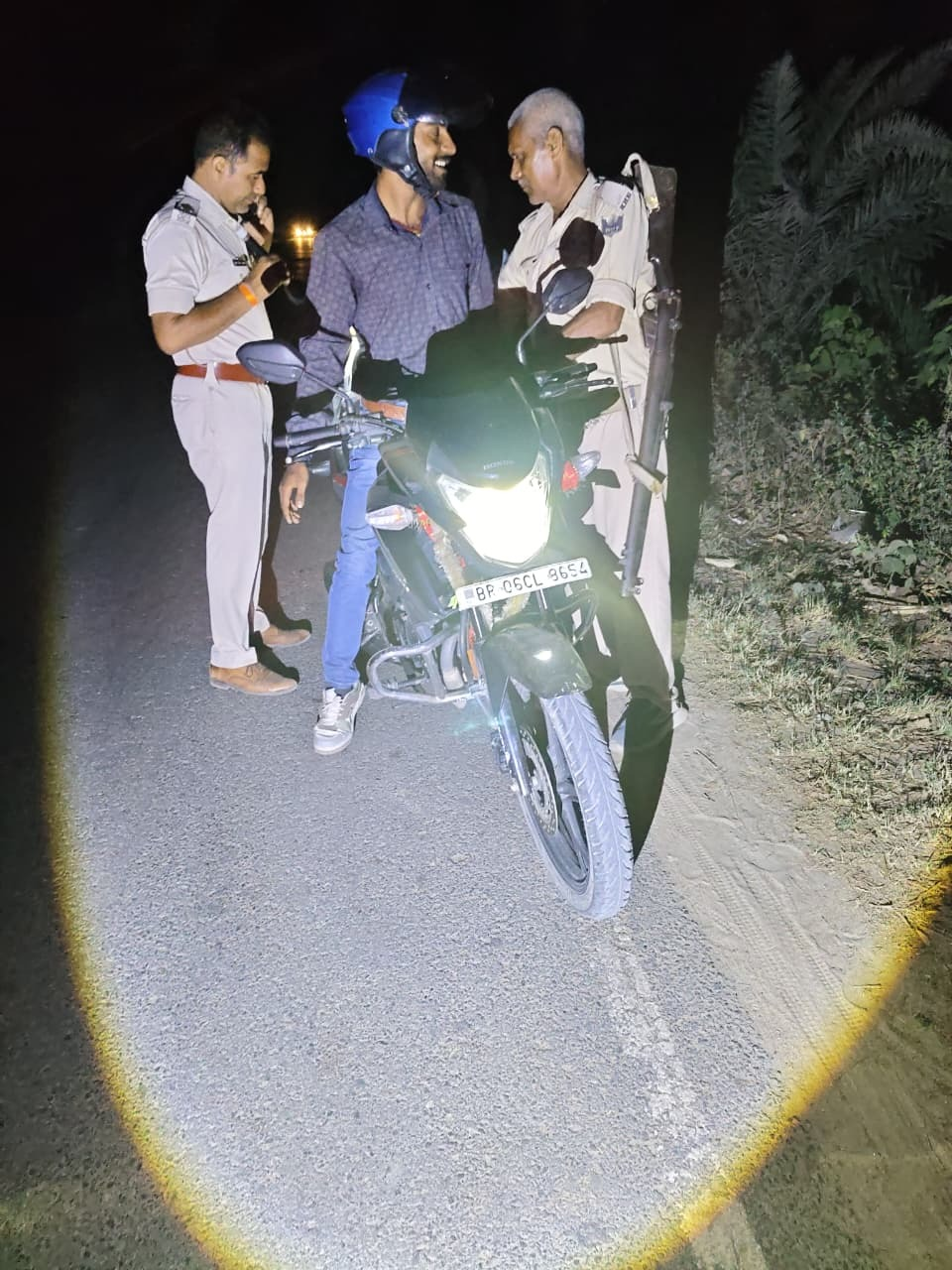 मुजफ्फरपुर पुलिस का बड़ा अभियान, 48 घंटे में 35 अपराधी गिरफ्तार, 2834 लीटर विदेशी शराब जब्त