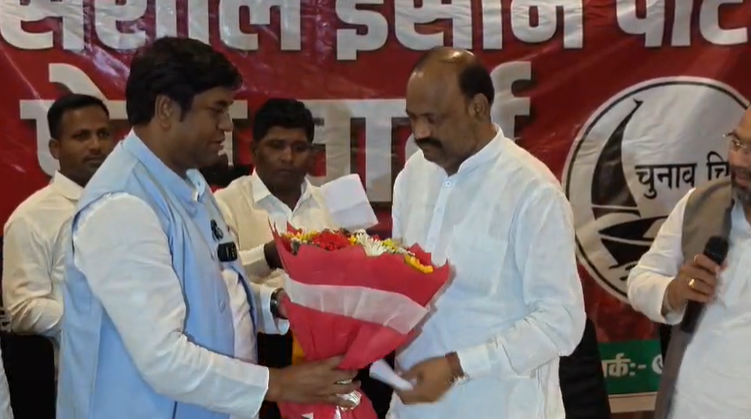 ‎यूपी में VIP को मिली बड़ी मजबूती, प्रेमचंद कश्यप और अच्छे लाल निषाद हजारों समर्थकों के साथ मुकेश सहनी की पार्टी में हुए शामिल