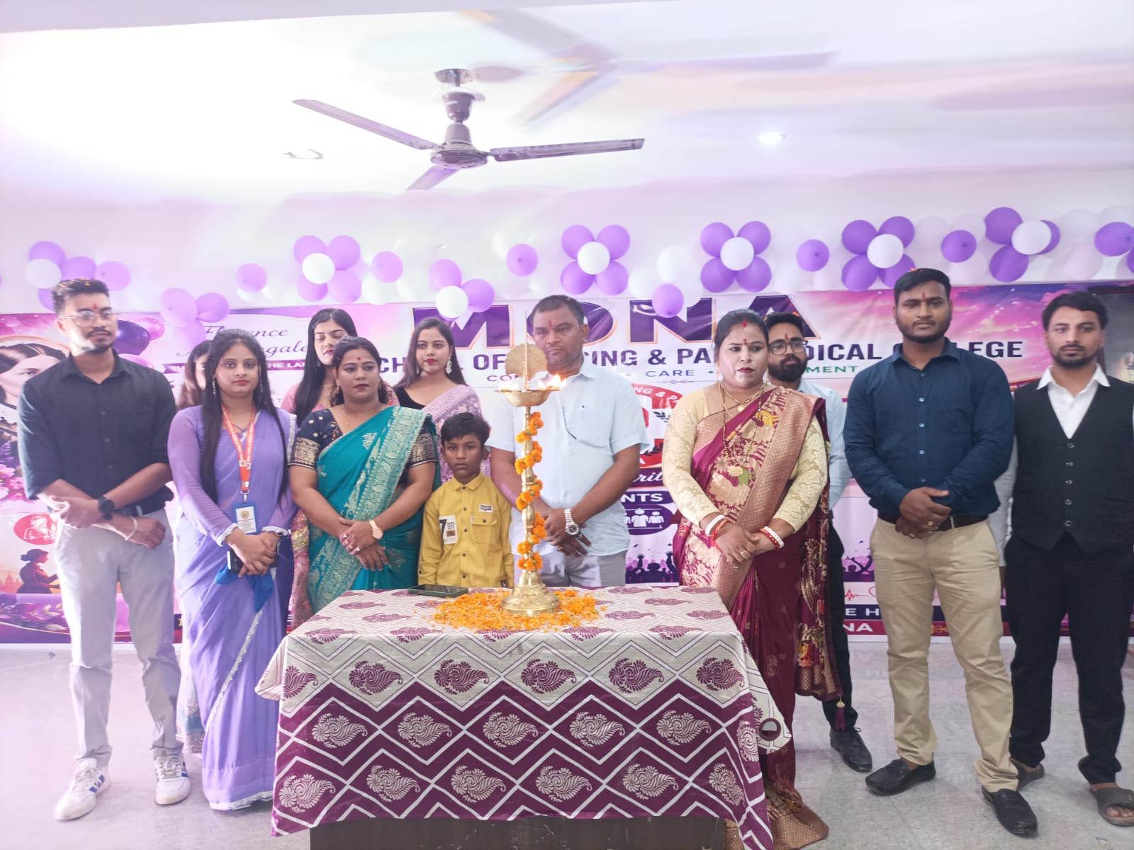 मोना ग्रुप ऑफ इंस्टीट्यूशंस में हर्षोल्लास के साथ मनाया गया अंतरराष्ट्रीय नर्स दिवस, चेयरमैन बोले..नर्सिंग महज पेशा नहीं बल्कि पीड़ितों की निस्वार्थ सेवा है