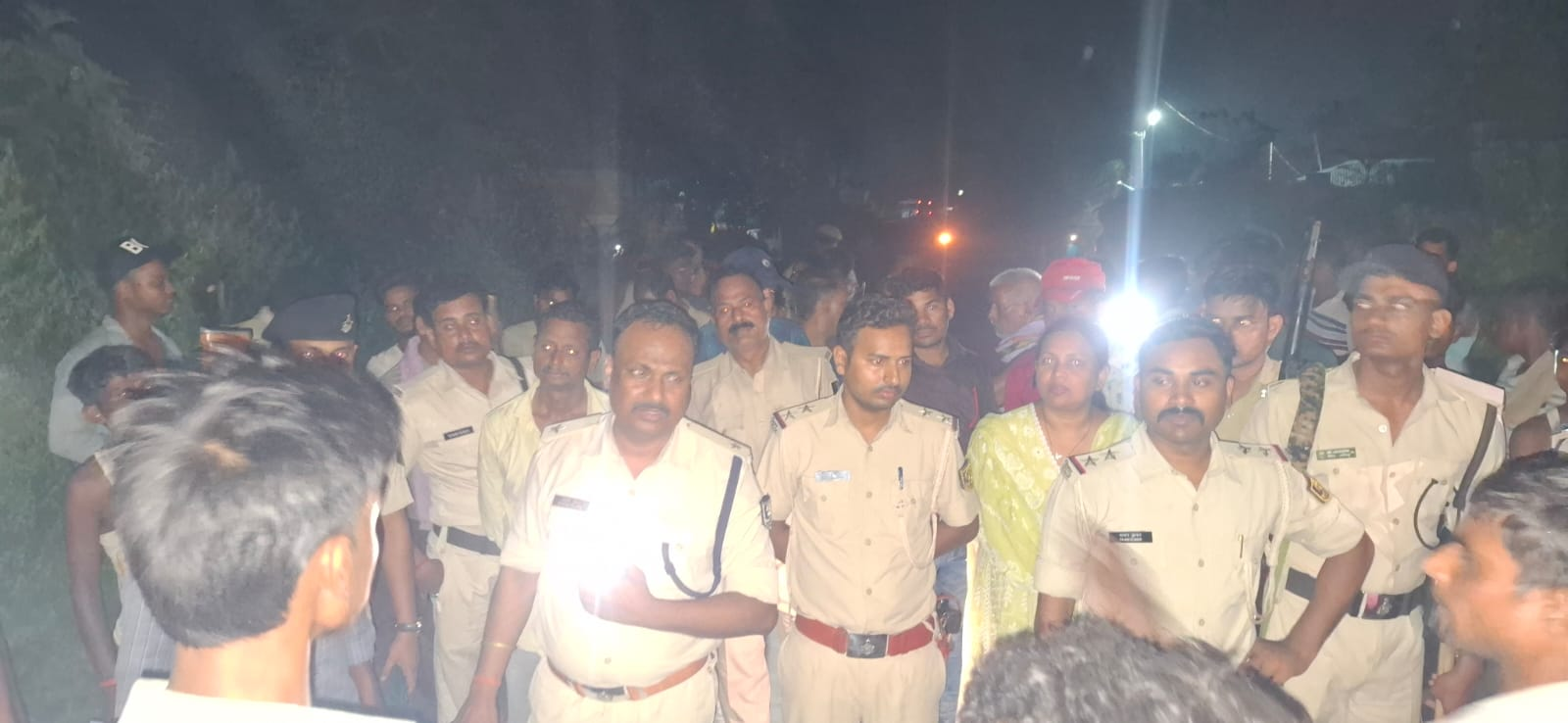 सुपौल में बेलगाम पिकअप ने बाइक सवार को रौंदा, पत्नी के लिए वट सावित्री पूजा का सामान लेकर जा रहा था ससुराल 