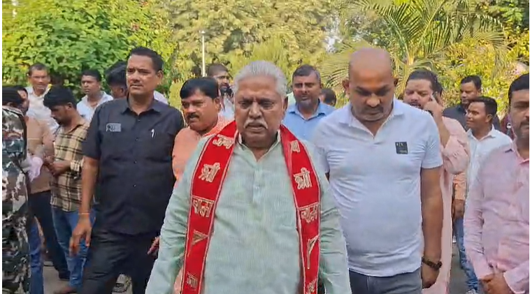 गया सर्किट हाउस में AC ब्लास्ट से लगी आग, बगल के रूम में पत्नी के साथ ठहरे हुए थे विदेश मंत्रालय के डायरेक्टर