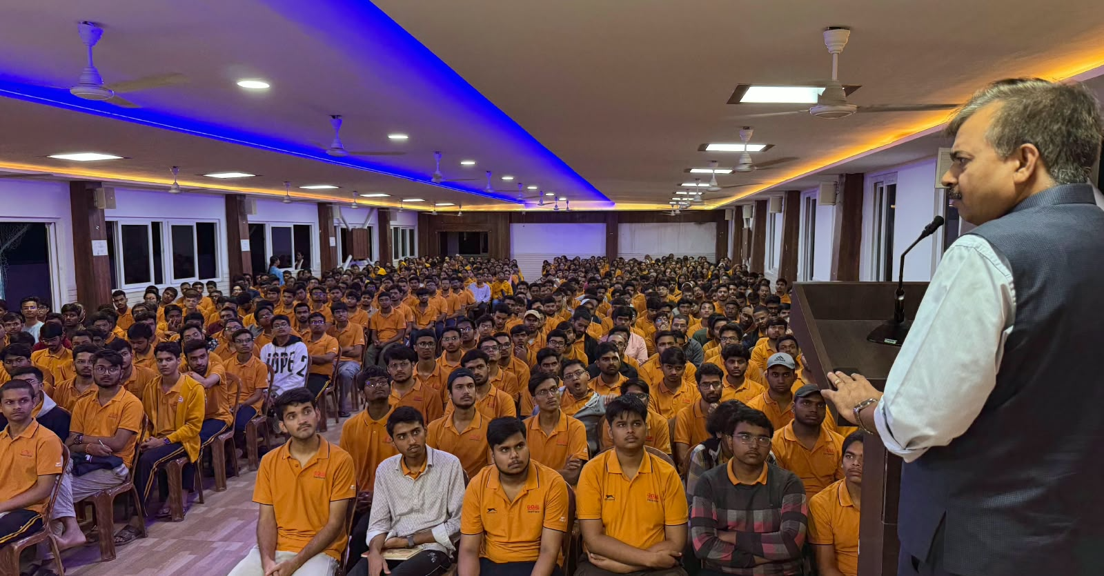 डॉक्टर बनने का सपना होगा पूरा! नीट 2027 के लिए गोल इंस्टीट्यूट ने बताई तैयारी की रणनीति