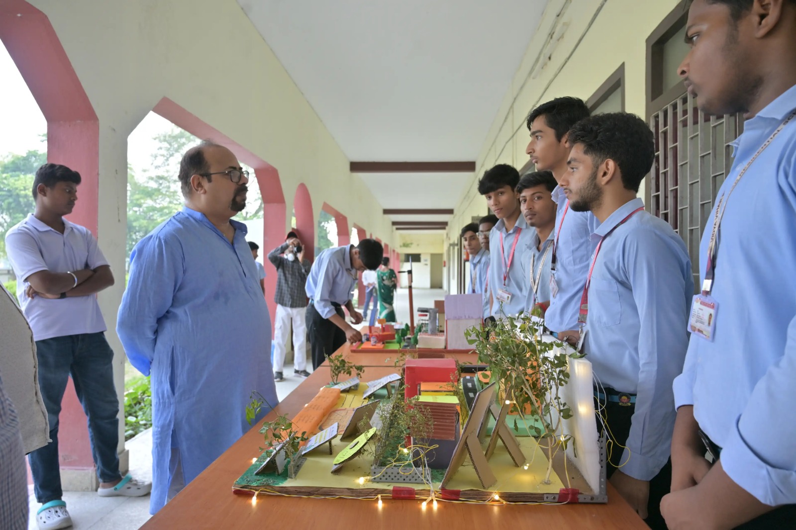 विद्या विहार में स्टार्ट-अप मेला एवं प्रौद्योगिकी प्रदर्शनी का भव्य आयोजन, रोबोटिक्स, स्मार्ट सिंचाई एवं तकनीकी परियोजनाएं रहीं आकर्षण का केंद्र