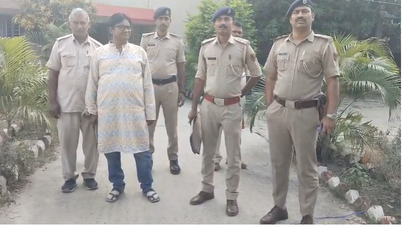 मैथिली ठाकुर के कार्यक्रम के नाम पर ₹2.40 लाख की ठगी, दो साल से फरार आरोपित गिरफ्तार