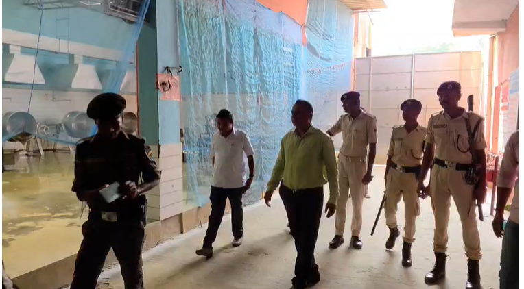 BIHAR: बनमनखी के केंद्रीयकृत रसोईघर में SDM का छापा, भोजन की गुणवत्ता से लेकर अग्नि सुरक्षा तक मिलीं खामियां