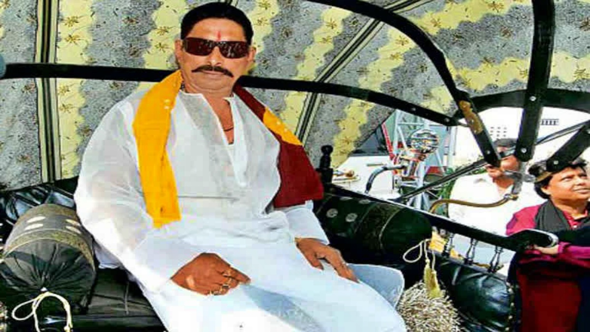 ‘हम सरकार हैं’ से ‘तोरा काहे दिक्कत हो रहा है?’टोपी-चश्मा-सिगरेट से लेकर ठेठ अंदाज तक… आखिर क्यों हर बार सुर्खियों में आ जाते हैं ‘छोटे सरकार’ अनंत सिंह?