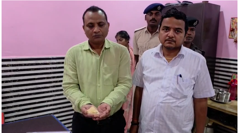 BIHAR: बनमनखी के केंद्रीयकृत रसोईघर में SDM का छापा, भोजन की गुणवत्ता से लेकर अग्नि सुरक्षा तक मिलीं खामियां