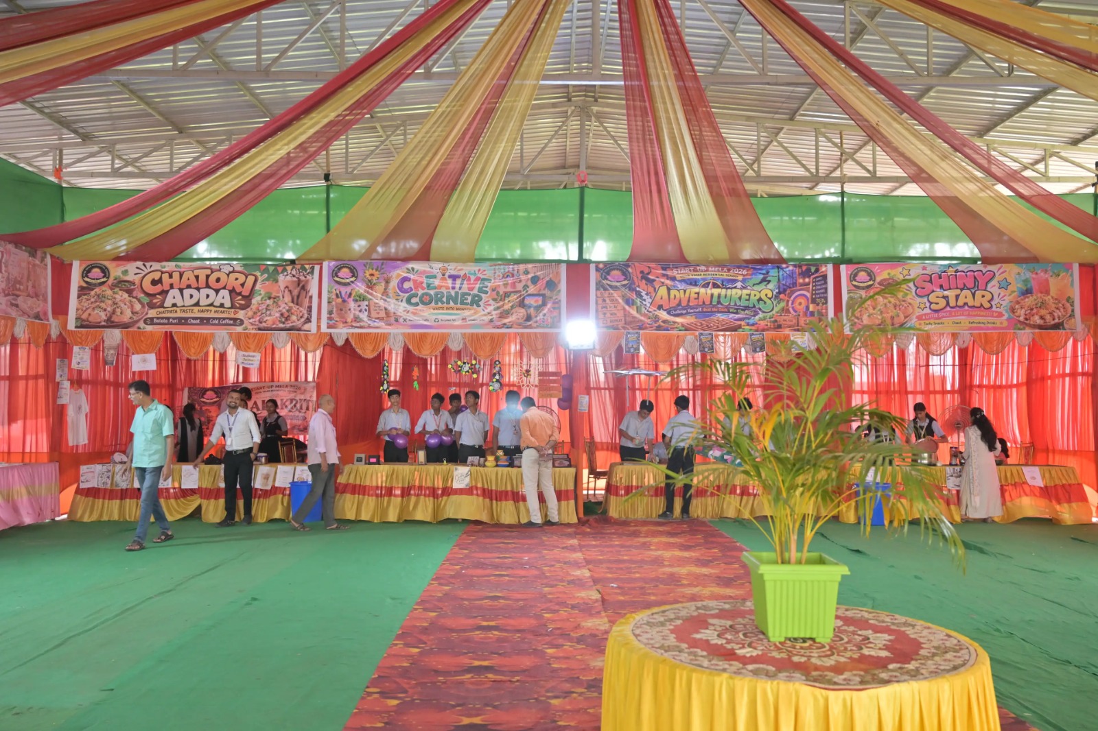 विद्या विहार में स्टार्ट-अप मेला एवं प्रौद्योगिकी प्रदर्शनी का भव्य आयोजन, रोबोटिक्स, स्मार्ट सिंचाई एवं तकनीकी परियोजनाएं रहीं आकर्षण का केंद्र
