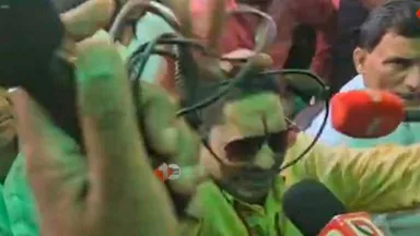 ‘हम सरकार हैं’ से ‘तोरा काहे दिक्कत हो रहा है?’टोपी-चश्मा-सिगरेट से लेकर ठेठ अंदाज तक… आखिर क्यों हर बार सुर्खियों में आ जाते हैं ‘छोटे सरकार’ अनंत सिंह?