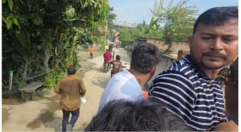 बीच नदी में निकल गई SDRF की वोट की हवा, नाव पर सवार थे तेजस्वी, बोले..‘वोट की हवा निकली तो समझिए सरकार की व्यवस्था की हवा निकल गई’