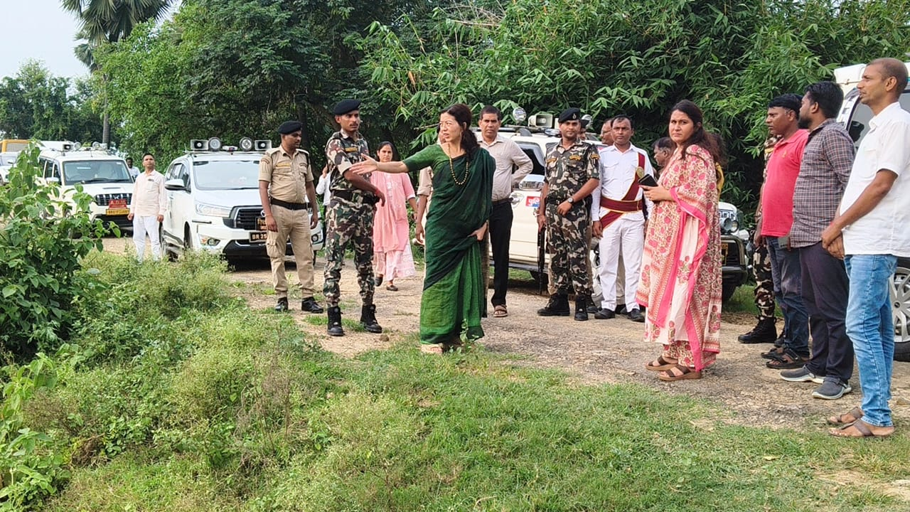 जहानाबाद के बाढ़ प्रभावित इलाकों का DM ने किया ग्राउंड विजिट, ग्रामीणों की समस्याओं का लिया जायजा